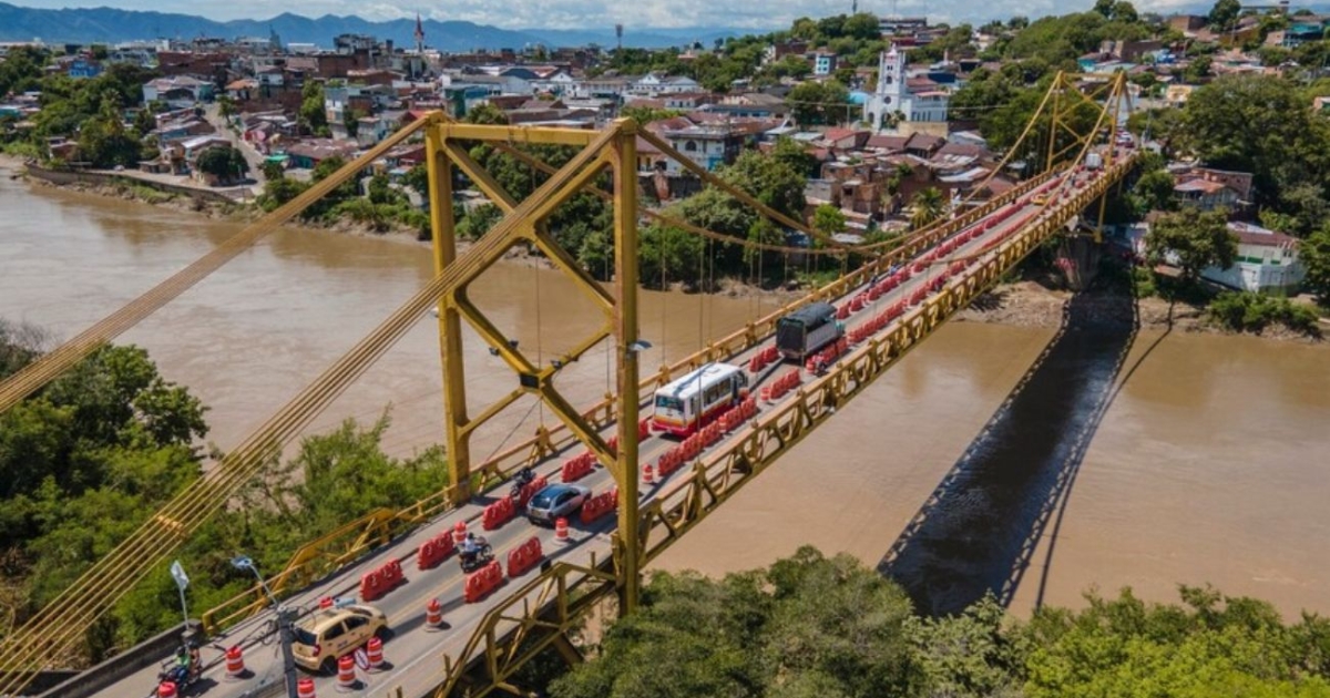 El presidente de JP Morgan, advierte los desafíos de infraestructura