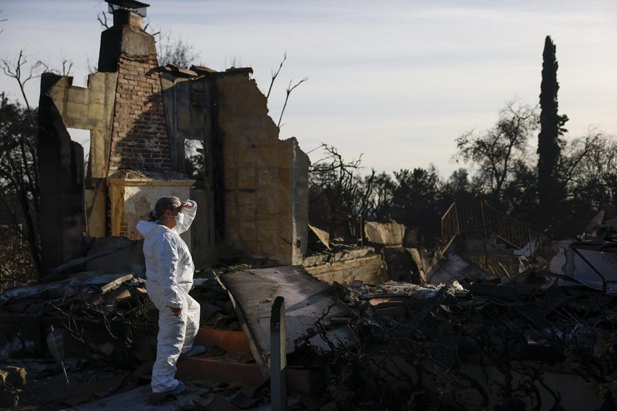Los grandes incendios de Los Ángeles, contenidos por completo después de tres semanas
