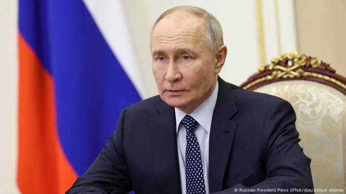 Putin pregunta a sus científicos si pueden llevar una vaca a Marte