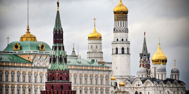 El Kremlin anuncia una reunión con delegados especiales de Trump para recurrir a un tributo en Ucrania