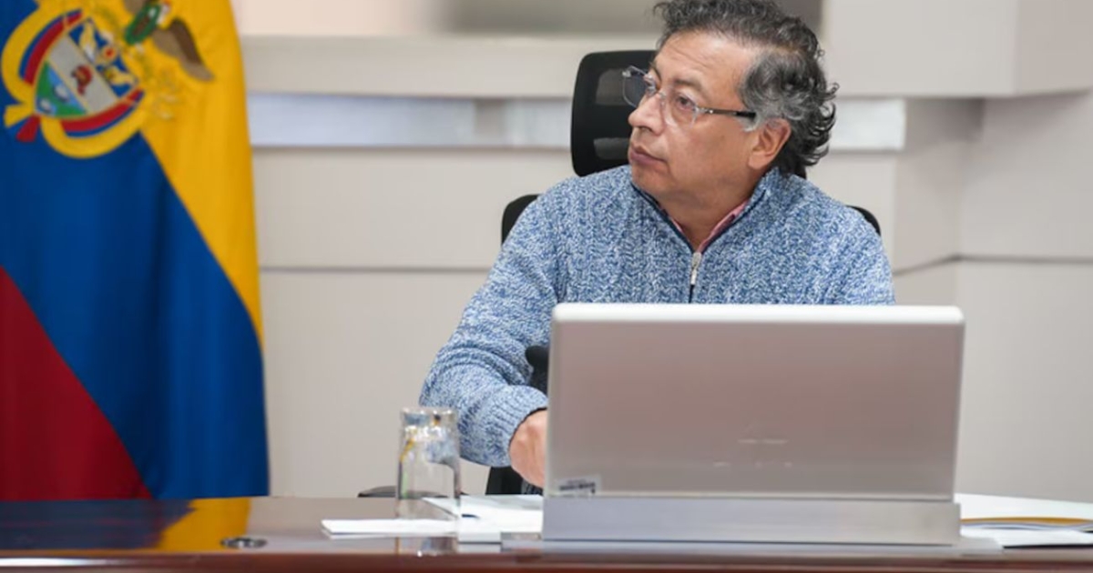 El ex alumno asesor niega a Petro por cultivos ilegales