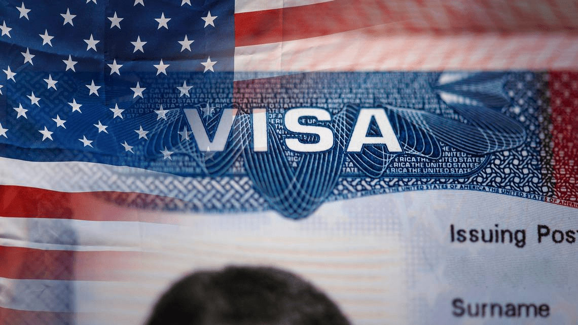 Estados Unidos advirtió que tanto aquellos que tienen visas F y M también podrían ser deportados sin un anuncio