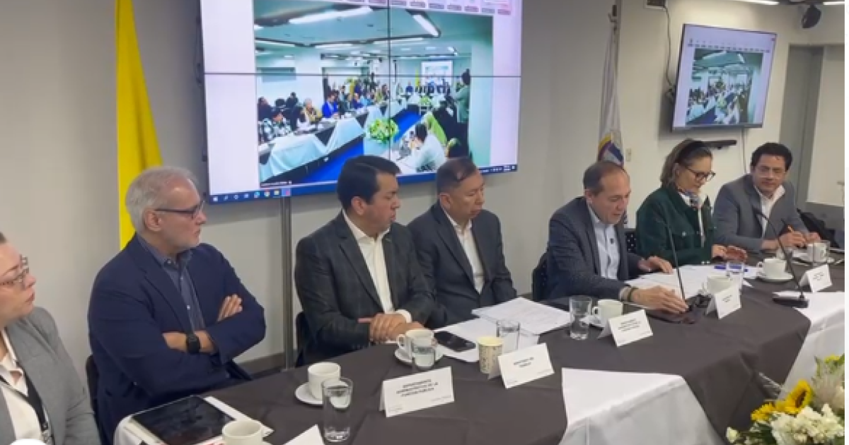 La sede de los trabajadores está buscando un aumento en el salario en una nueva mesa