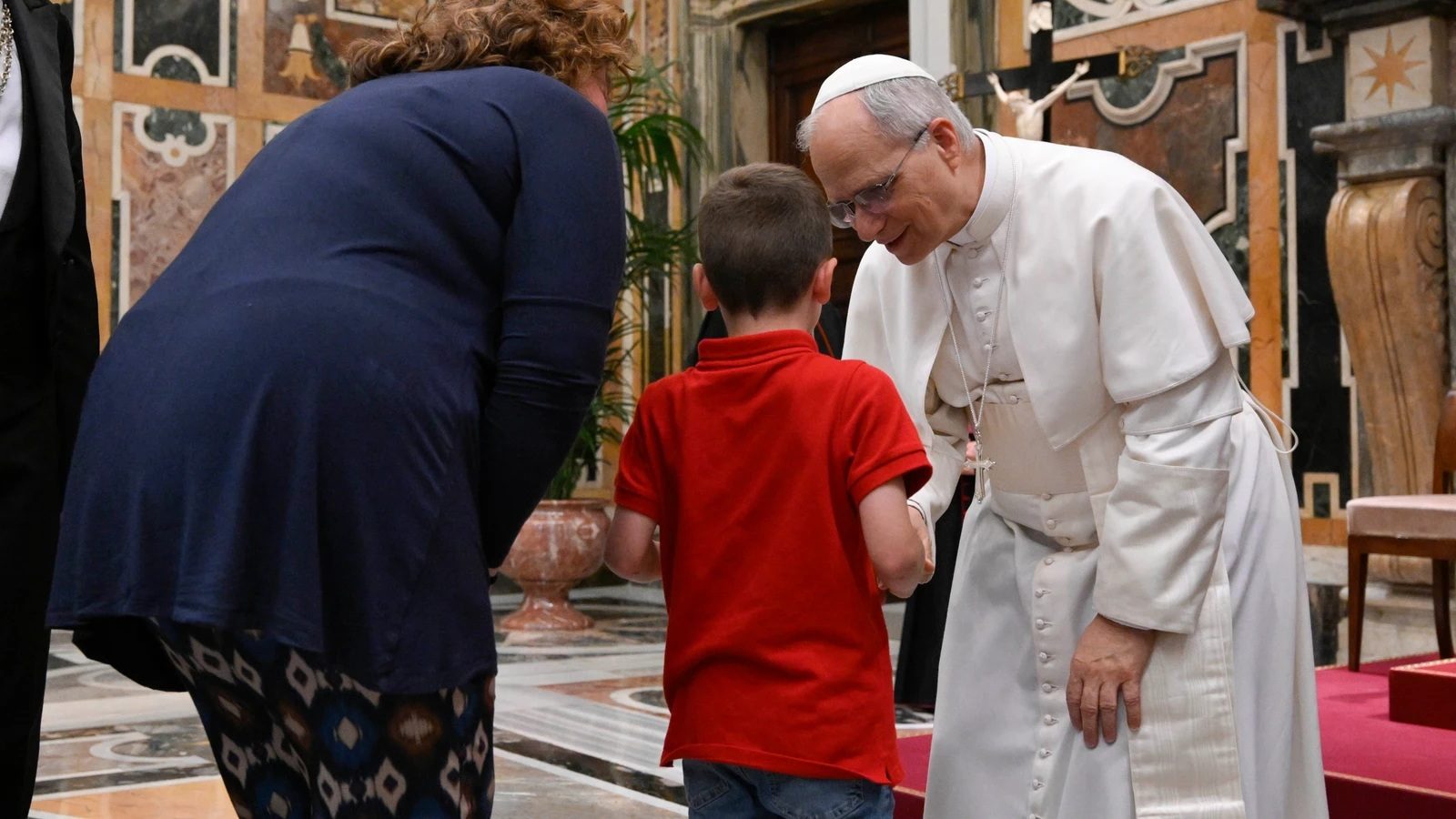 El Papa recuerda a los jóvenes que "ningún algoritmo puede reemplazar el abrazo"