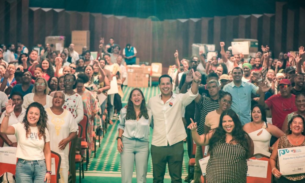 El gobernador Nicolás Gallardo enfatizó con éxito el proyecto "Big Up San Andrés", que apoya a 150 empresarios del archipiélago, extra