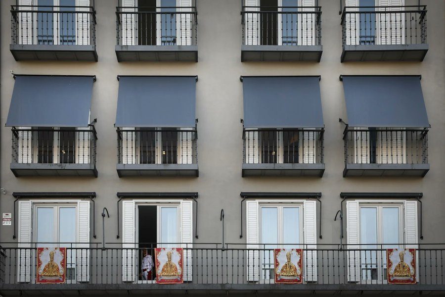 España informa a la plataforma de alquiler que retira más de 53,000 pisos turísticos ilegales