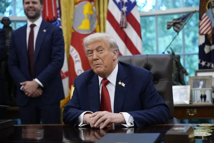 Trump crea un grupo operativo antiterista centrado en la persecución de la "izquierda radical"