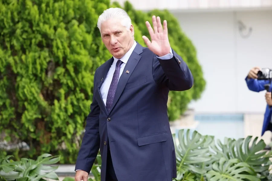 El presidente de Cuba reconoce "reclamos" por crisis, pero advierte sobre el cierre de calles